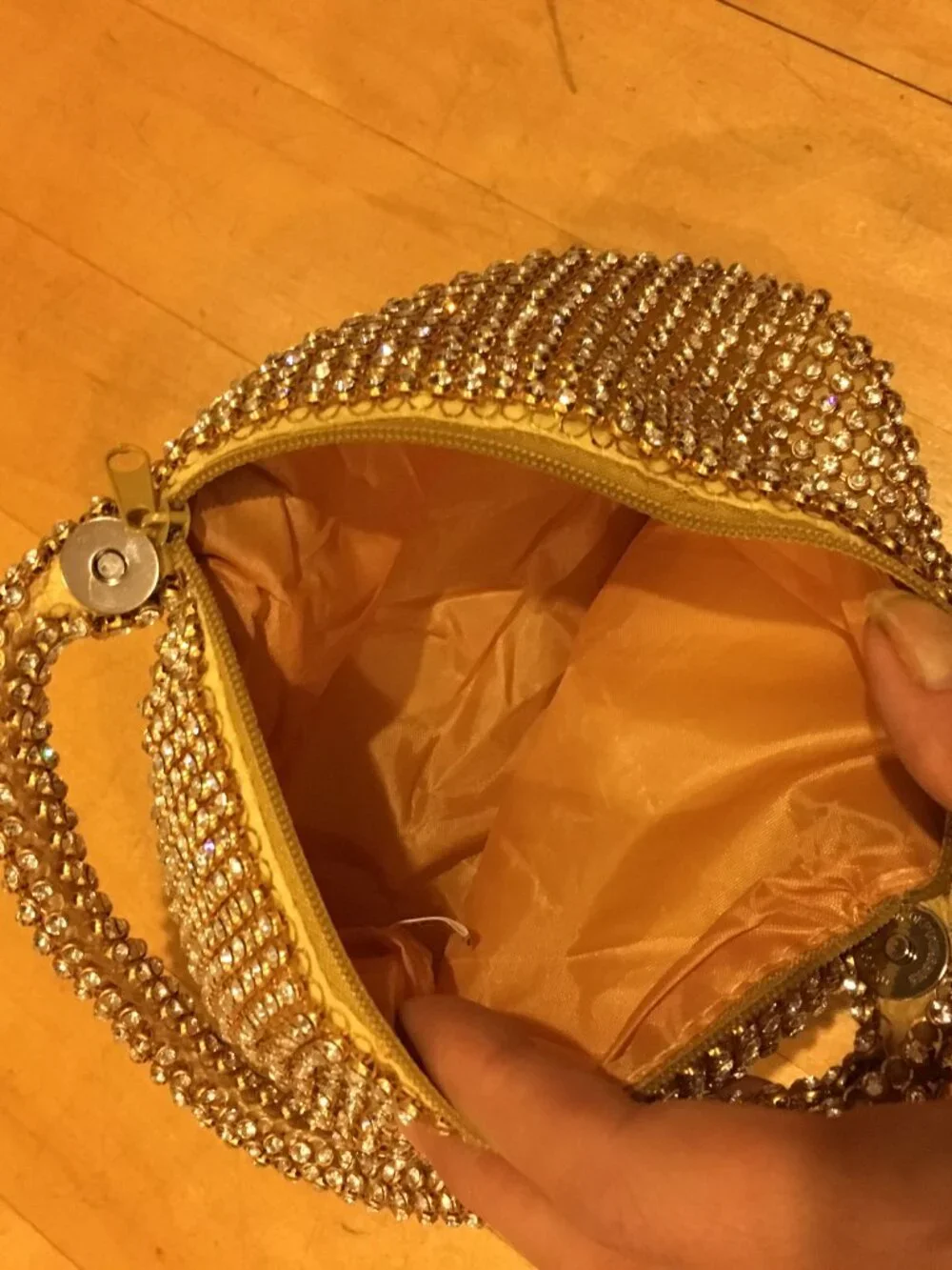Elegant Gold Rhinestone Evening wrist Bag